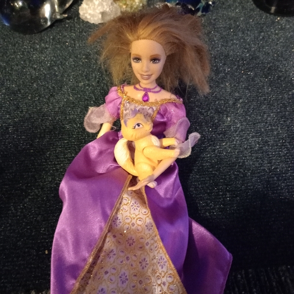 Barbie Island Princess & Diamond Castle Toy Set - Picture 4 of 17